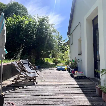 Maison De Dans Village En Bord De *